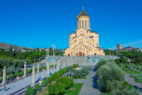 Gürcistan 'daki Tiflis Trinity Katedrali.