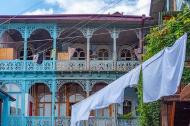 Tiflis, Gürcistan 'da geleneksel konut avlusu