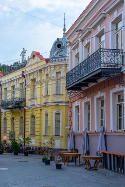 Tiflis, Georgia 'daki eski kasabada bir ev.