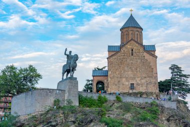 Tiflis, Gürcistan 'daki Metekhi Bakire Meryem Varsayım Kilisesi