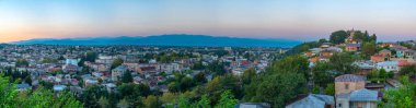 Kutaisi, Georgia 'nın gündoğumu manzarası