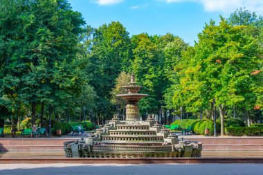 Moldova 'nın başkenti Chisinau' daki Büyük Central Park