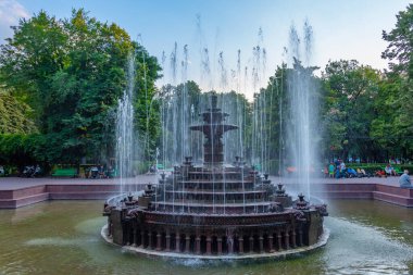 Moldova 'nın başkenti Chisinau' daki Büyük Central Park