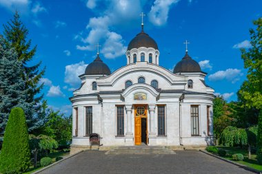 Moldova 'daki Curchi manastırında yaz günü