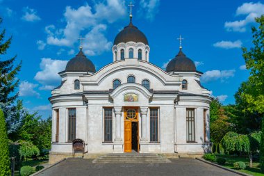 Moldova 'daki Curchi manastırında yaz günü