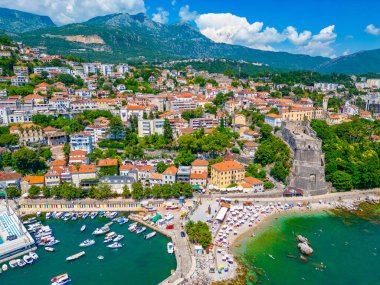 Karadağ 'daki Herceg Novi' nin hava manzarası