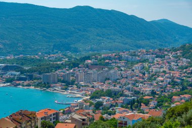 Karadağ 'ın Herceg Novi kentinden Boka Kotorska Panoraması