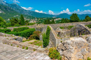 Karadağ 'ın Herceg Novi kentindeki İspanyol kalesi