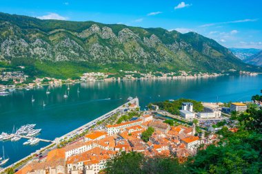 Karadağ 'daki Giovanni kalesinden Kotor' un Panorama manzarası