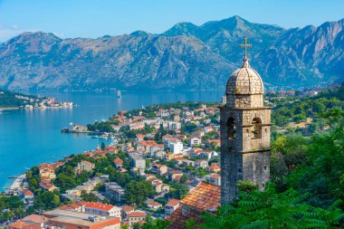 Karadağ 'daki Giovanni kalesinden Kotor' un Panorama manzarası