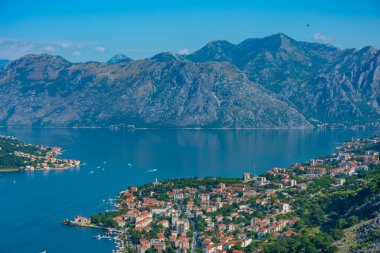 Karadağ 'daki Giovanni kalesinden Kotor' un Panorama manzarası