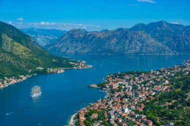 Karadağ 'daki Giovanni kalesinden Kotor' un Panorama manzarası