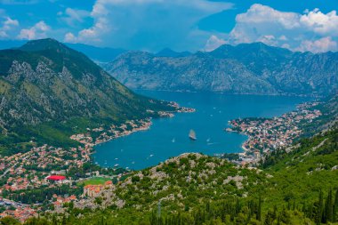 boka kotorska Karadağ'Körfez Panoraması