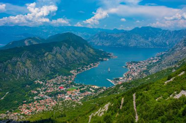 boka kotorska Karadağ'Körfez Panoraması