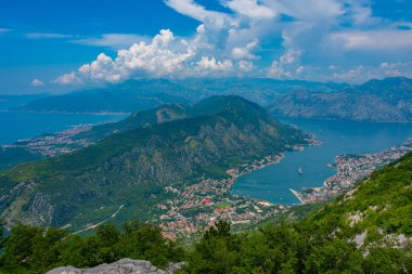 boka kotorska Karadağ'Körfez Panoraması