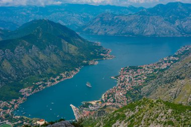 boka kotorska Karadağ'Körfez Panoraması