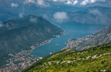 boka kotorska Karadağ'Körfez Panoraması