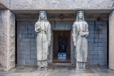 Karadağ 'daki Lovcen Ulusal Parkı' ndaki Njegos mozolesi