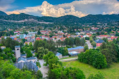 Karadağ 'ın eski Çetince kentinin hava manzarası