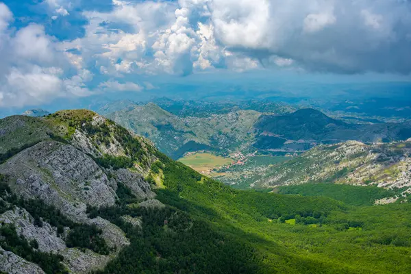 Karadağ 'daki Lovcen Ulusal Parkı' nın manzarası