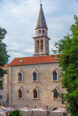 Karadağ 'ın eski Budva kentindeki Sveti İvan Kilisesi