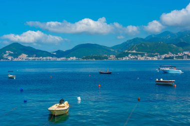 Moğolistan 'daki Budva ve Adriyatik kıyılarının manzarası