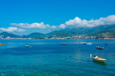 Moğolistan 'daki Budva ve Adriyatik kıyılarının manzarası