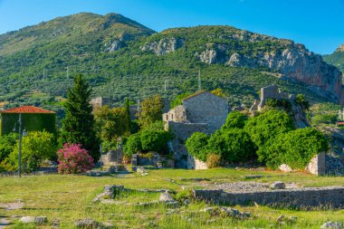Moğolistan 'daki Stari Bar kalesinin kalıntıları.