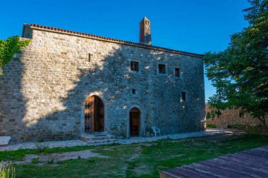 Moğolistan 'daki Stari Bar kalesinin kalıntıları.