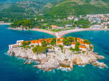 Karadağ 'da Sveti Stefan' ın Panorama görüşü