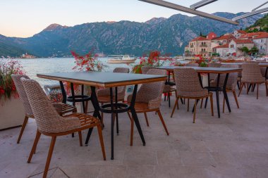 Karadağ 'ın Perast kasabasındaki restoran