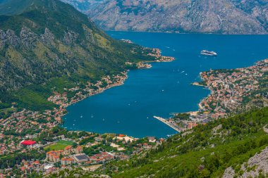 boka kotorska Karadağ'Körfez Panoraması
