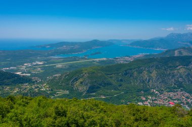 Karadağ 'daki Tivat ve Boka Kotorska körfezi