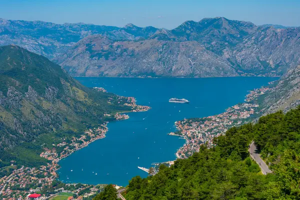 boka kotorska Karadağ'Körfez Panoraması