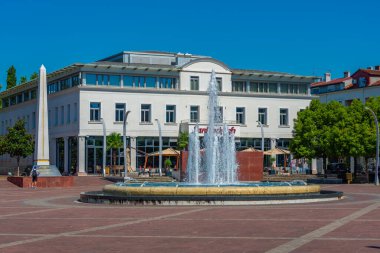 Karadağ 'ın Podgorica kentinde bağımsızlık meydanı