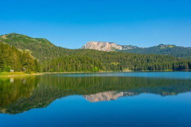 Crno Jezero namı diğer Kara Göl Karadağ 'daki Durmitor Milli Parkı' nda