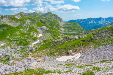 Karadağ 'ın Bobotuv Kuk dağının hakim olduğu Durmitor Milli Parkı Panoraması