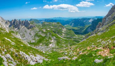 Karadağ 'ın Bobotuv Kuk dağının hakim olduğu Durmitor Milli Parkı Panoraması