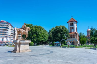 Romanya 'nın Targoviste kentinde Mihai Viteazul Heykeli