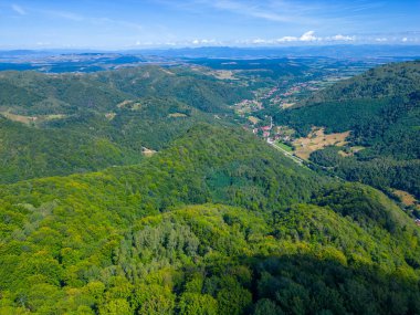 Romanya 'daki Orastie dağlarında güneşli bir gün