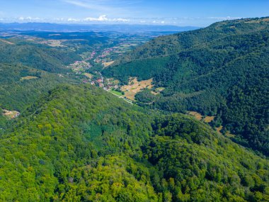 Romanya 'daki Orastie dağlarında güneşli bir gün