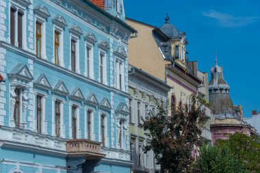 Romanya 'nın Arad kentindeki Devrim Bulvarı' nda tarihi saray