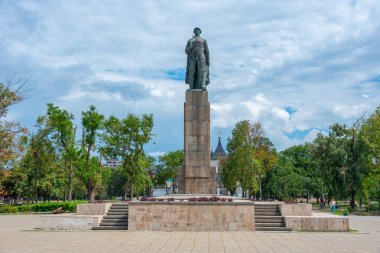 Romanya 'nın Oradea kentindeki Bilinmeyen Kahraman Heykeli
