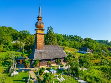 Romanya 'daki Laschia' dan Tanrının Annesi 'nin Tahta Kilise Doğumu