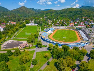 Romanya 'nın Baia Mare kentindeki spor stadyumu ve Etnoğrafya ve Folklor Müzesi