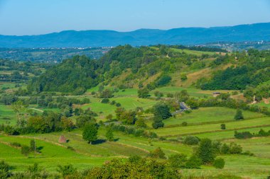 Bir yaz günü Romanya 'da kırsal Maramures kırsalında