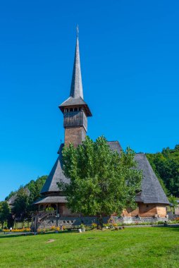 Romanya 'daki Barsana manastırında yaz günü