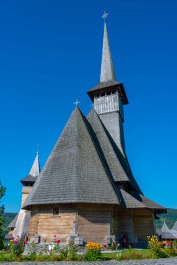 Romanya 'daki Barsana manastırında yaz günü