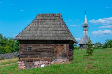 Romanya 'nın Cluj-Napoca kentinde Romulus Vuia Etnografi Parkı