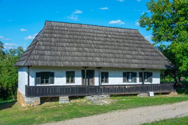 Romanya 'nın Cluj-Napoca kentinde Romulus Vuia Etnografi Parkı